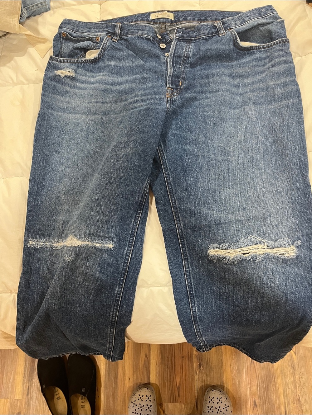 Madewell Women's Medium Blue Distressed Boyfriend Jeans